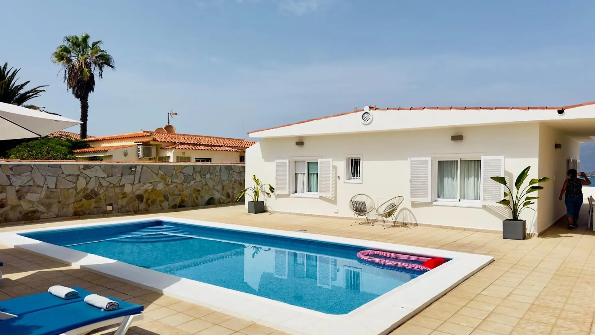 Beachfront Villa And Pool contacts