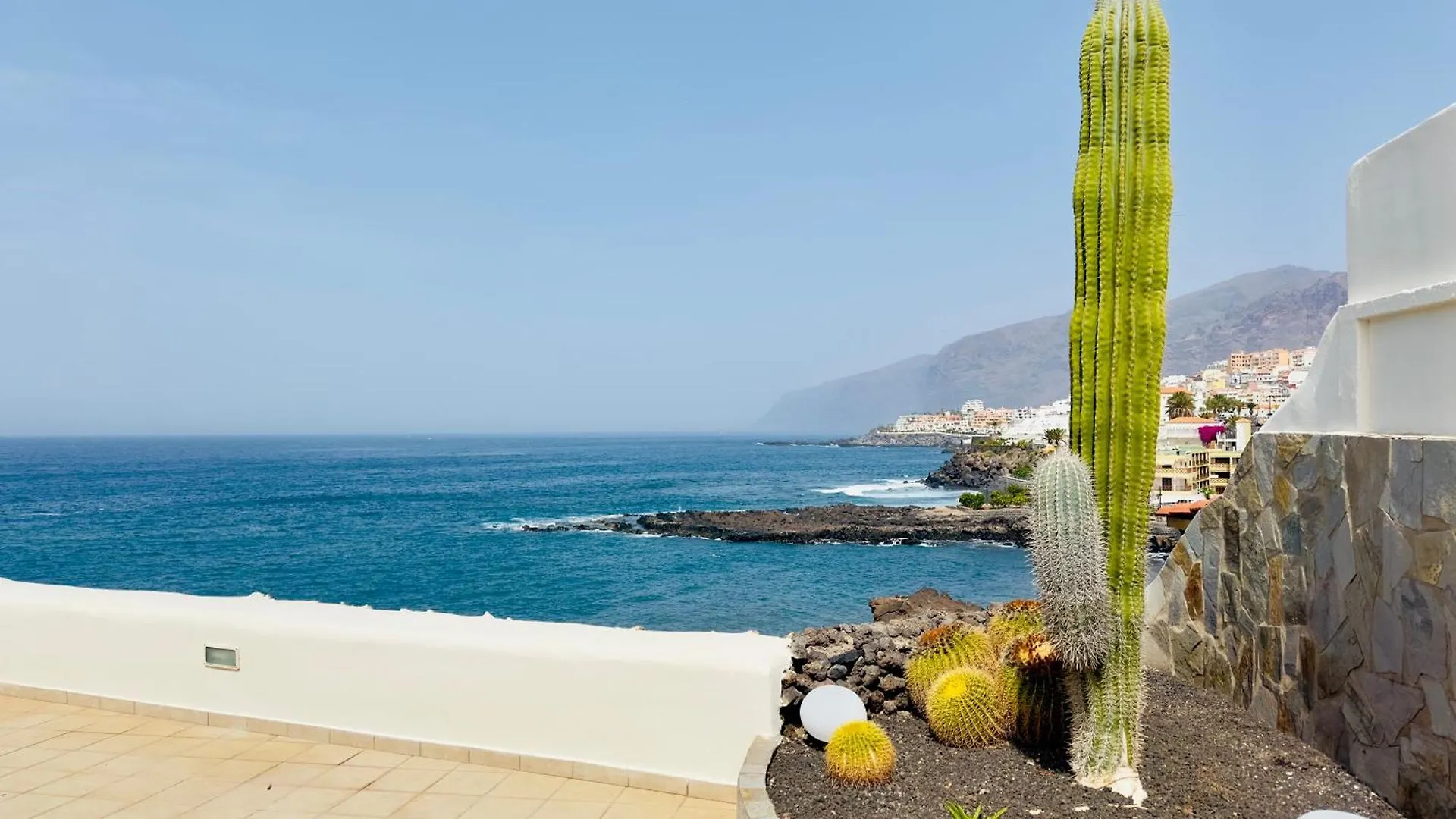 Beachfront Villa And Pool Puerto de Santiago  0*, Puerto de Santiago (Tenerife) Spain